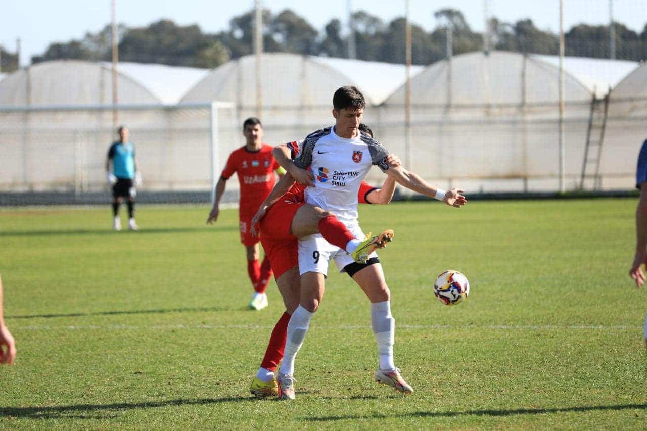 csc șelimbăr reia campionatul duminică în deplasare la tg. jiu. atacantul alexandru pop: ”vrem să câștigăm liga 2”