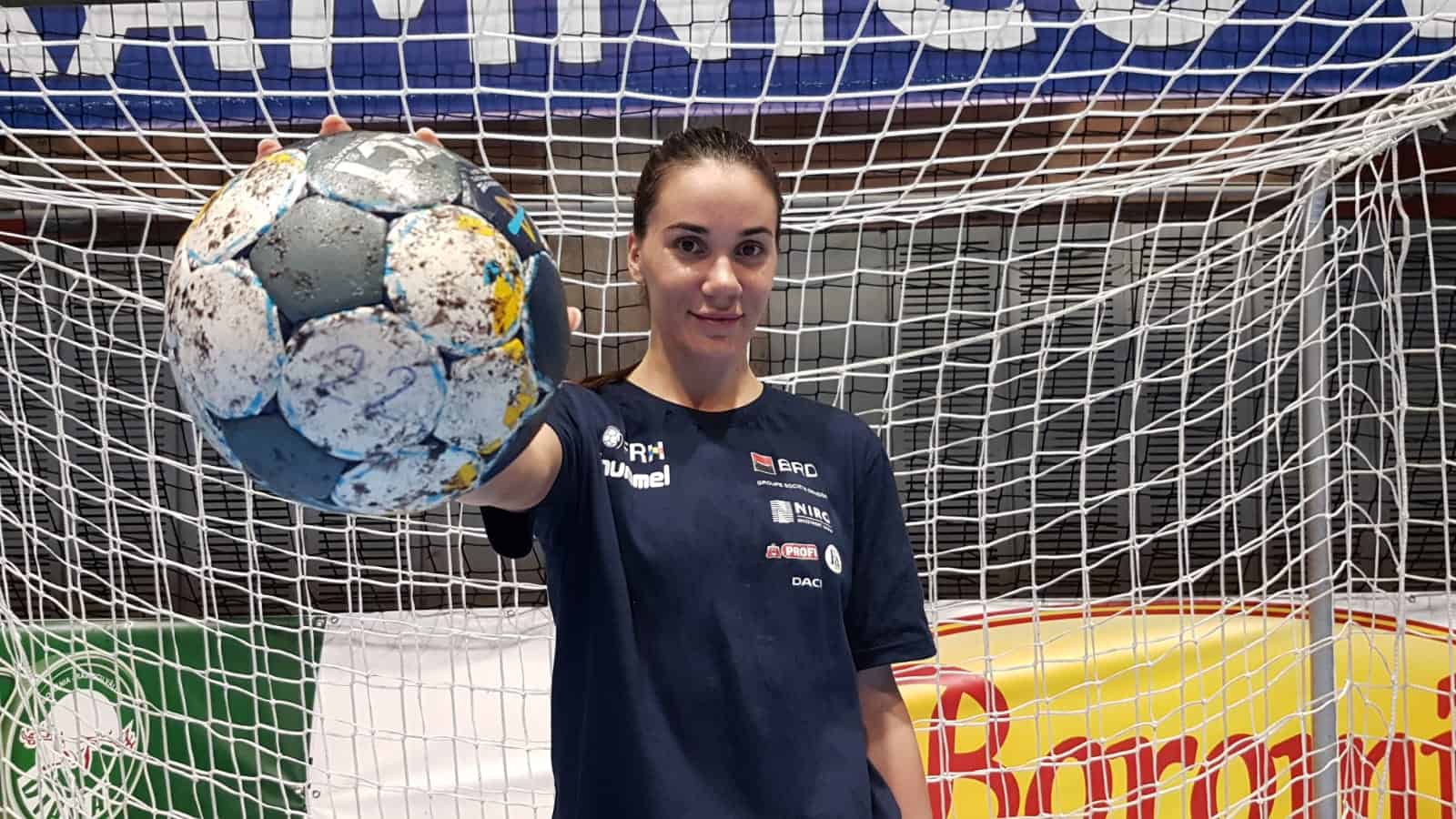 o jucătoare de la măgura cisnădie revine după doi ani la naționala de handbal