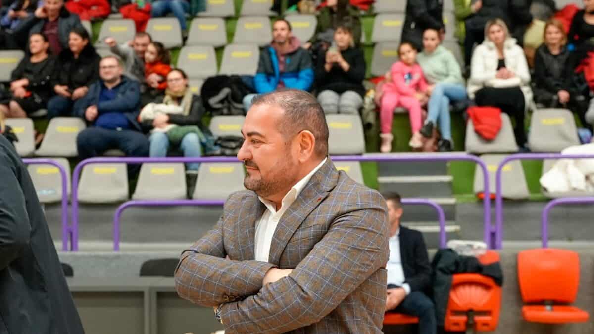 csc șelimbăr joacă primele meciuri de acasă din acest an la cisnădie. președintele remus șerban: ”vedem dacă putem juca în play-off pe municipalul din sibiu”