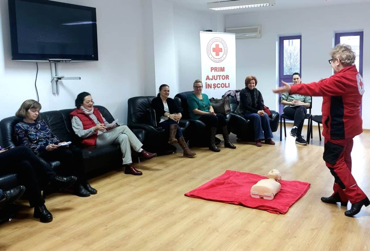 cursuri de prim ajutor pentru profesori în școlile din sibiu