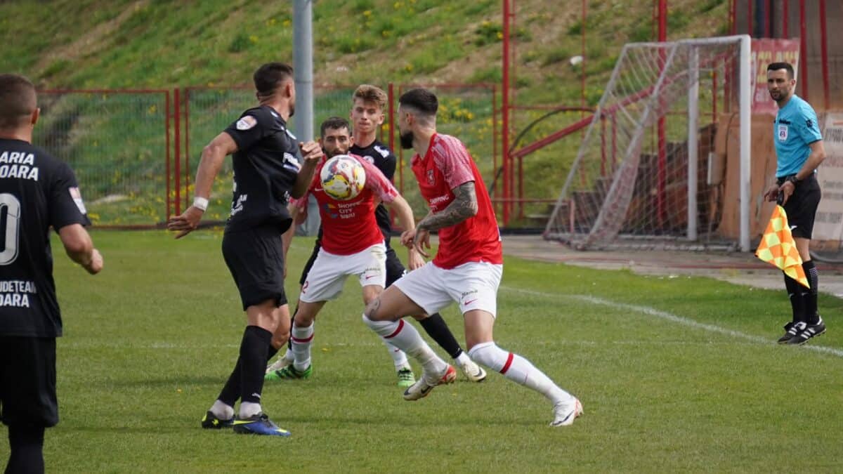 csc șelimbăr și corvinul hunedoara, remiză în derby-ul etapei din liga 2