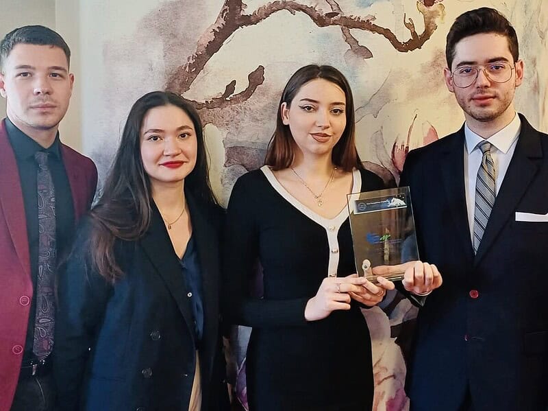 patru studenți ai facultății de drept din sibiu, premiați la un concurs important avut loc la bucurești