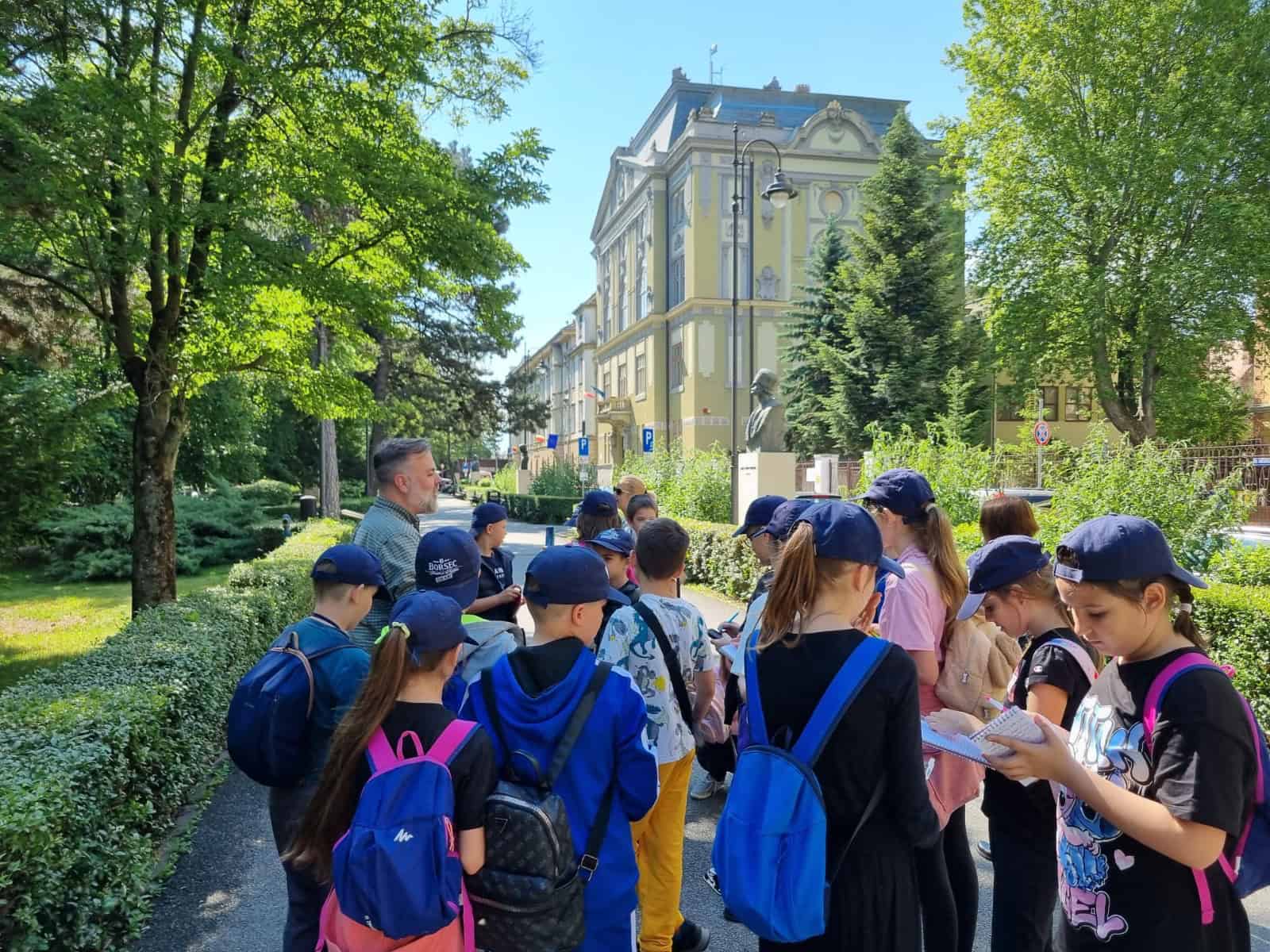 biblioteca astra sibiu a sărbătorit ziua copilului cu activități educative și creative pentru copiii din oraș și județ (foto)