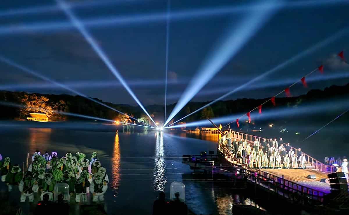 muzeul astra, luat cu asalt de sibienii care au mers la madrigal (foto)
