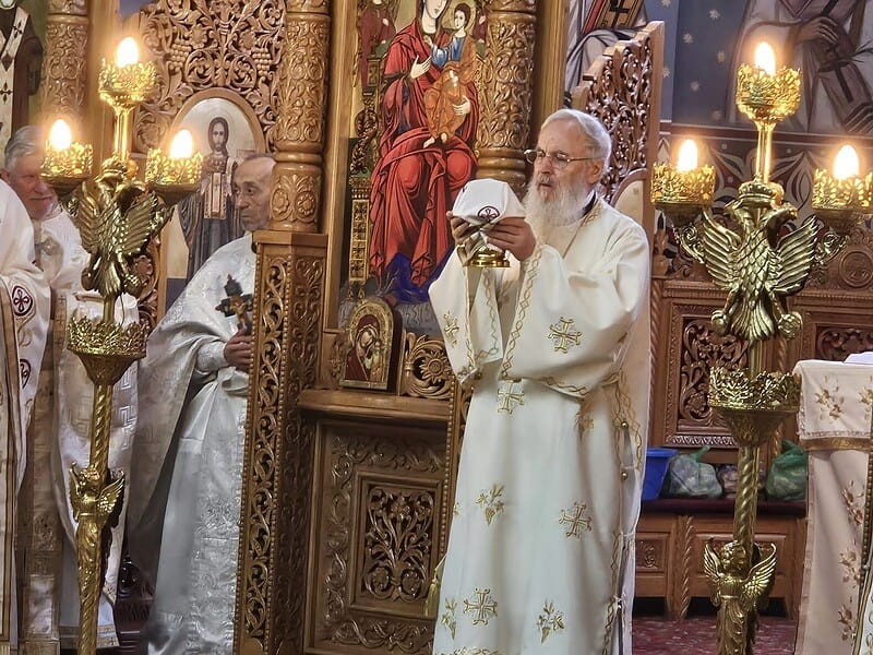 mitropolitul serafim al germaniei, fost episcop al sibiului, a slujit de înălţare la biserica de pe mihai viteazul