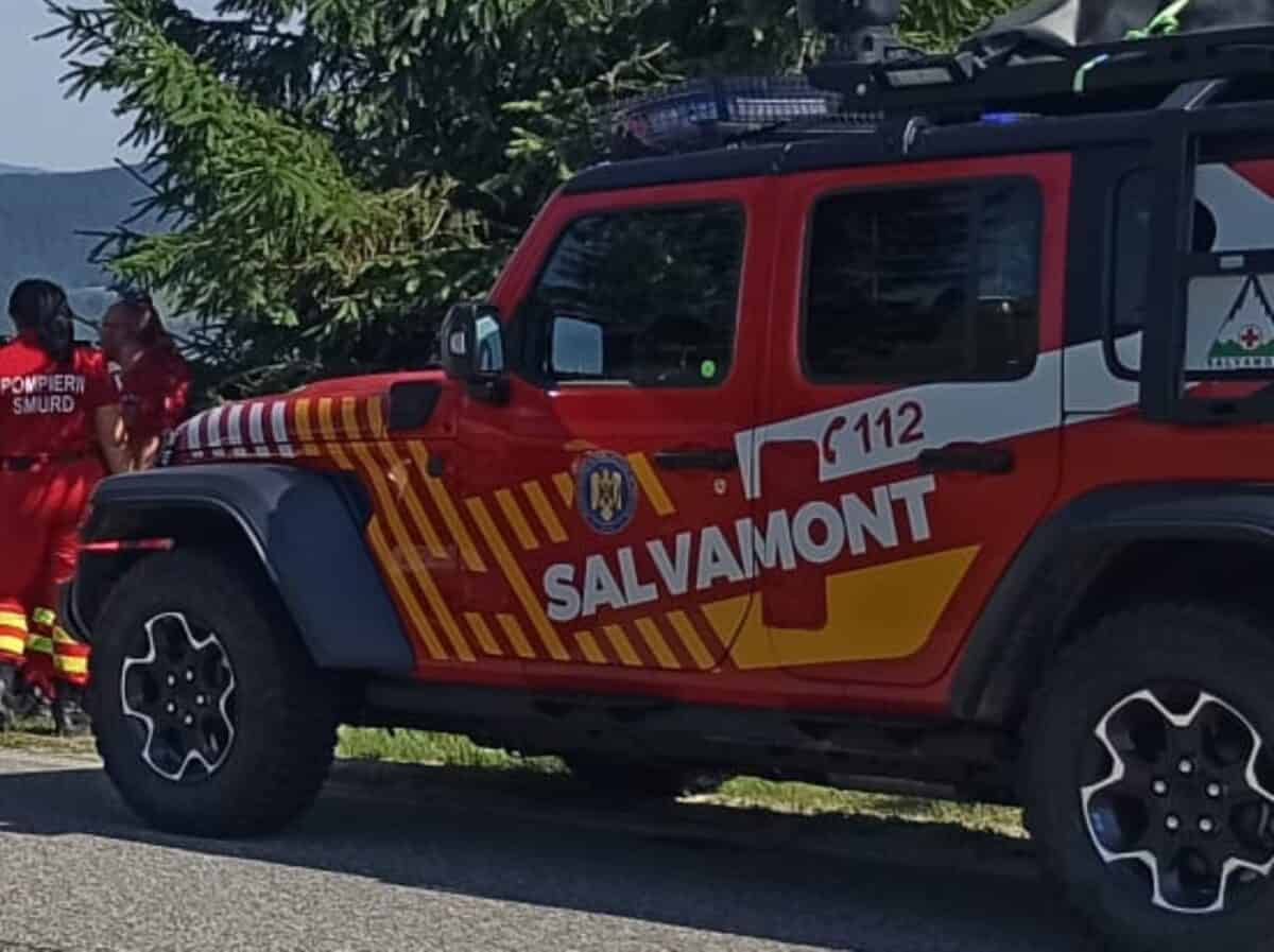 nouă turiști rătăciți pe munte salvați la ceas de seară de salvamontiștii sibieni din zona turnul paltinului