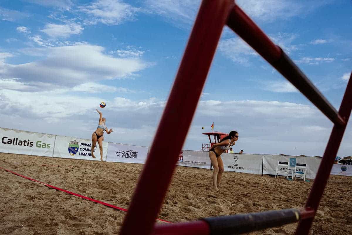 evoluții remarcabile pentru echipele de la champions la turneul final u 18 de volei pe plajă