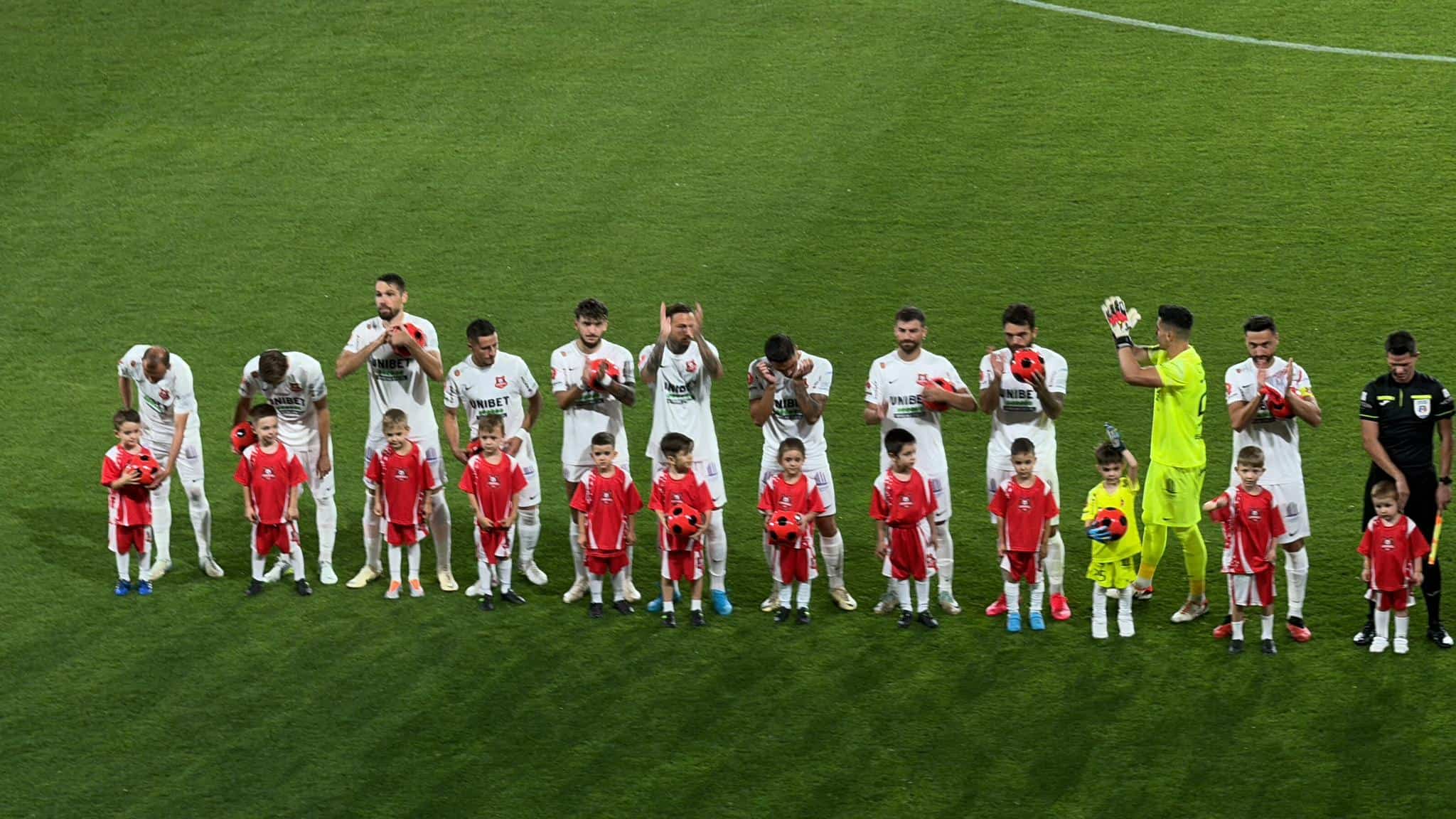 fc hermannstadt - fcsb, meciul anului la sibiu: murgia și deaconu aduc victoria (live video foto)