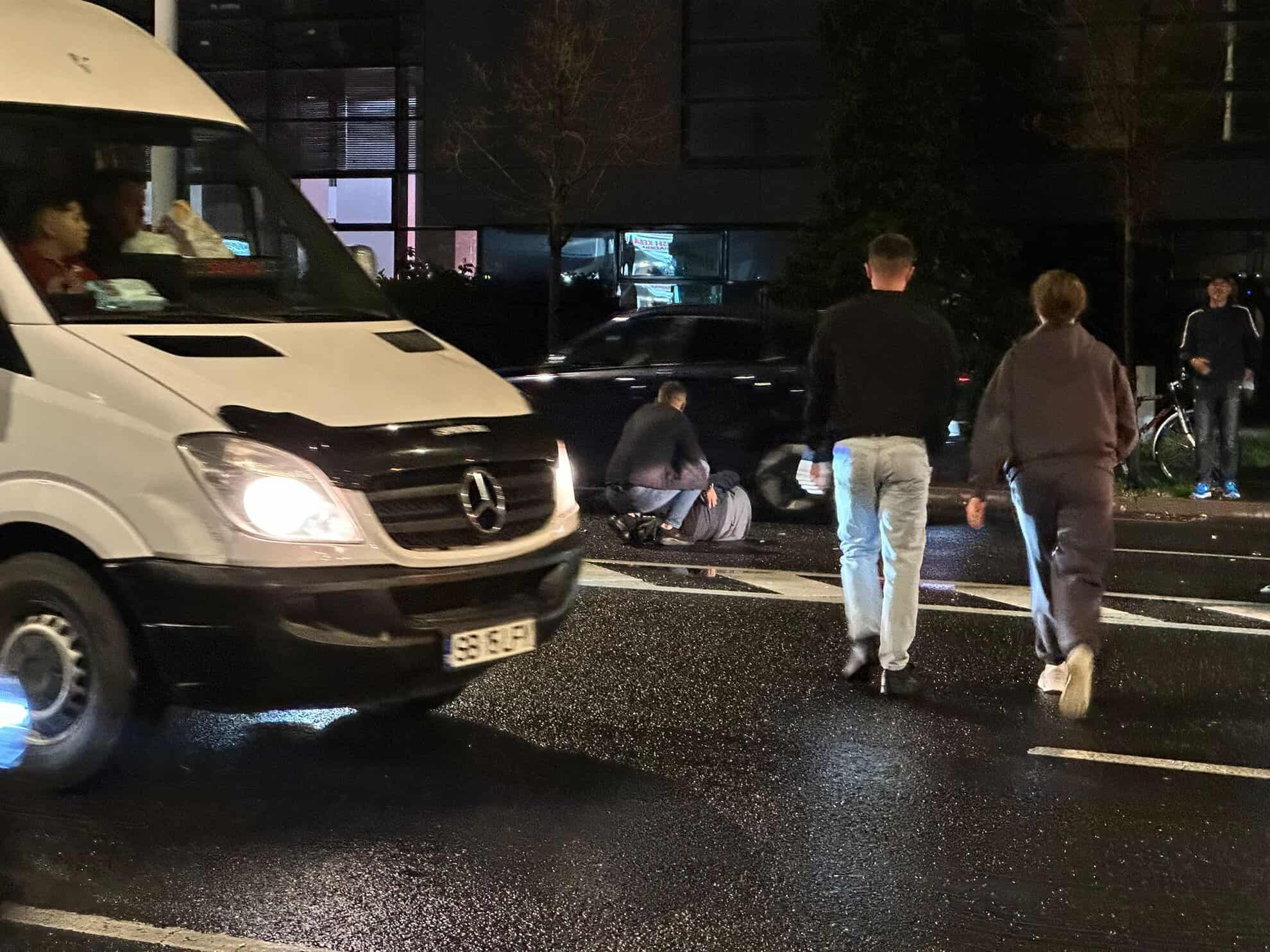 accident pe bulevardul vasile milea. un biciclist a fost lovit de o mașină