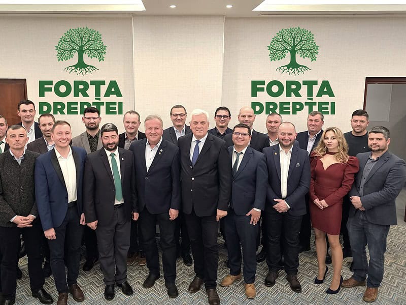 forța dreptei și-a prezentat aleșii locali din județul sibiu: „primarii și consilierii noștri au nevoie de un guvern de dreapta pentru a-și realiza proiectele”