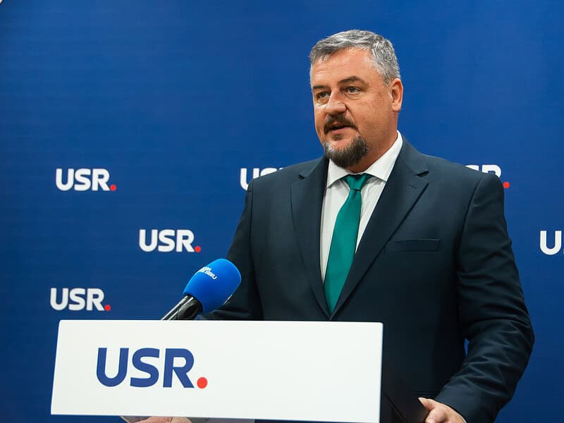 cont fals pe facebook în numele primarului cisnădiei. "nu interacționați cu această pagină"