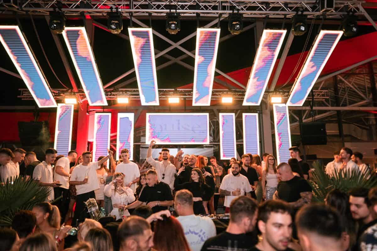 meciul de pe municipal și petrecerea pulse, principalele atracții ale evenimentelor din weekend la sibiu