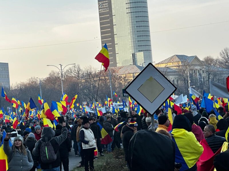 cinci manifestanți de la protestul din bucurești, cercetați pentru deținere de droguri