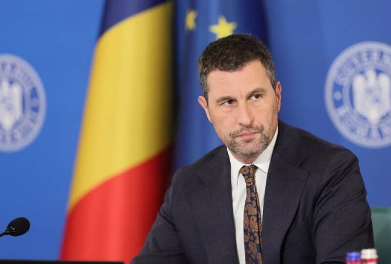 guvernul ieftinește taxa pe stâlp