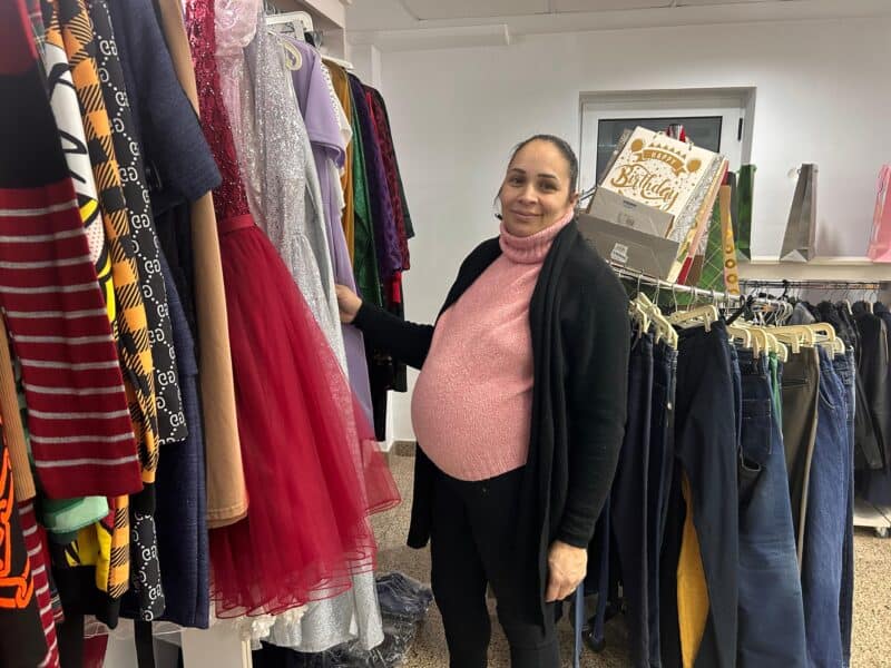 magazinul anaf din sibiu, redeschis. prețuri de la 3 lei și coșuri pline în prima zi (foto, video)