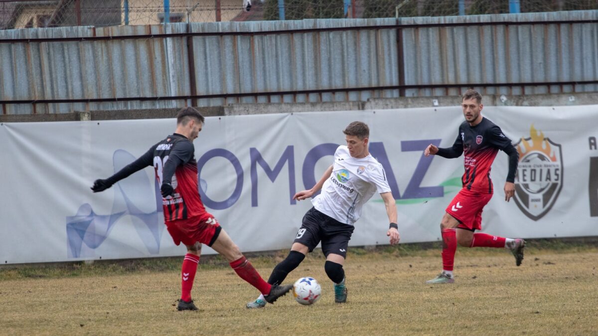 acs mediaș pierde primul joc din play-off-ul ligii 3. un fost jucător de la gaz metan a fost decisiv (video)