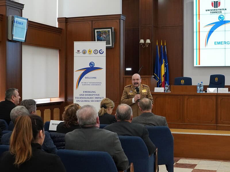 dezbatere internațională la aft sibiu. s-a discutat despre viitorul securității globale (foto)