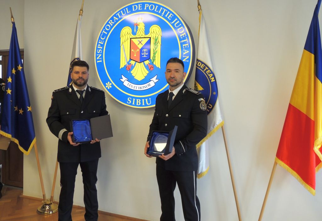 paul bud și nicola silviu, polițiștii anului 2024 la sibiu. s-au remarcat în rezolvarea unor cazuri complexe (foto)
