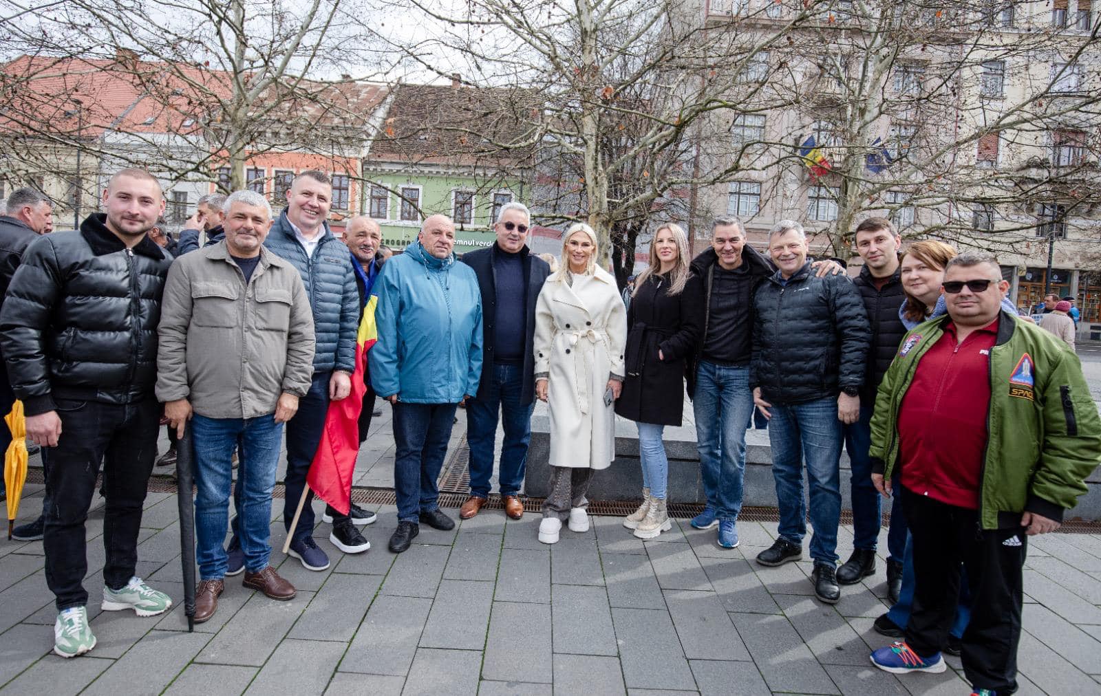 peste 400 de liberali sibieni prezenți la cluj la mitingul “românia înainte, cu crin antonescu președinte!” (c.p.)