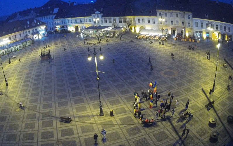 unde sunt sibienii care îl susțin pe călin georgescu? doar 20 au protestat în piața mare