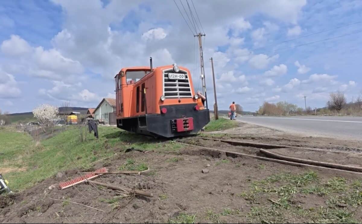 “mocănița trece strada” după 29 de ani. a fost reabilitat tronsonul care traversează dj106, sibiu – agnita (video)